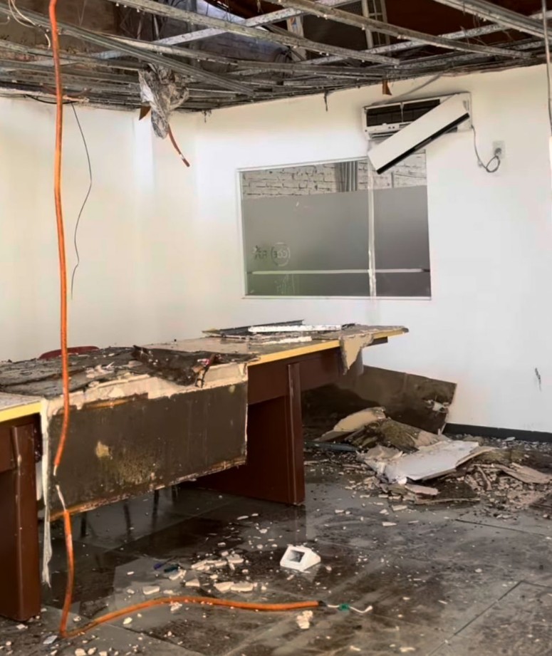 Completamente destruido: así quedó el edificio Municipal de Funes tras el histórico granizo